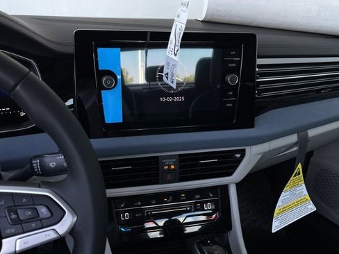 New 2025 Volkswagen Jetta SE image 17