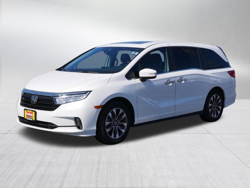 Used 2023 Honda Odyssey EX-L image 3