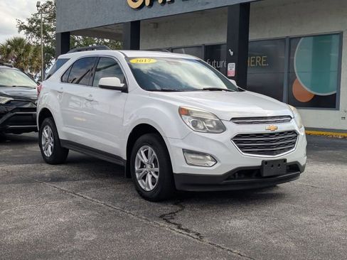 Used 2017 Chevrolet Equinox LT w/ Convenience Package AWD/4WD image 3