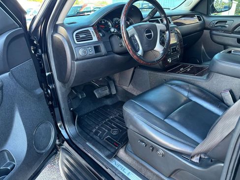 Used 2012 GMC Yukon XL Denali image 9
