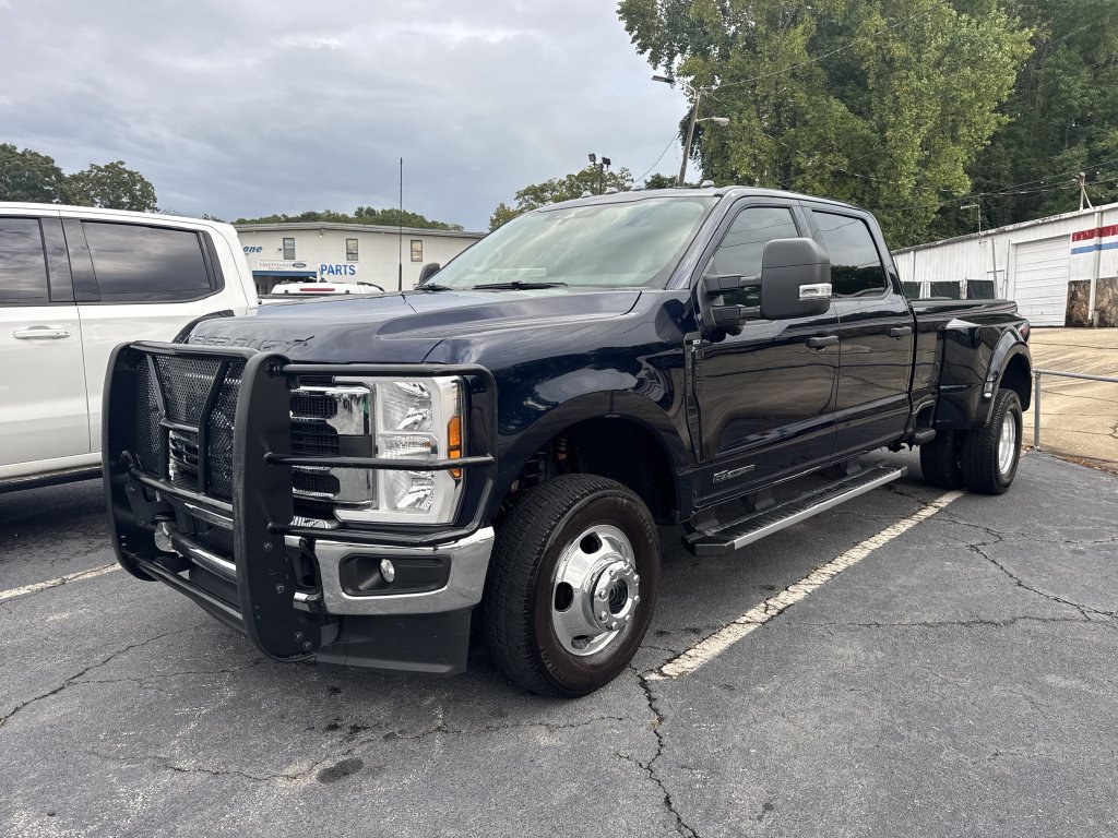 Used 2025 Ford F350 XLT w/ 360-Degree Camera Package AWD/4WD image 3