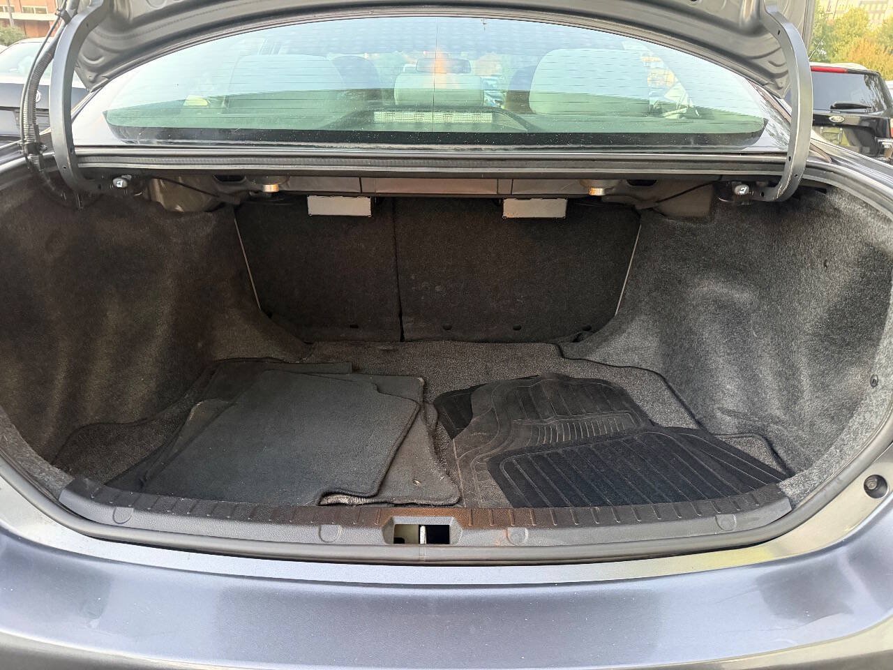 Used 2013 Toyota Corolla LE FWD image 14