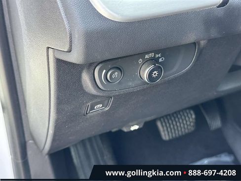 Used 2018 GMC Terrain SLE w/ Driver Convenience Package AWD/4WD image 19