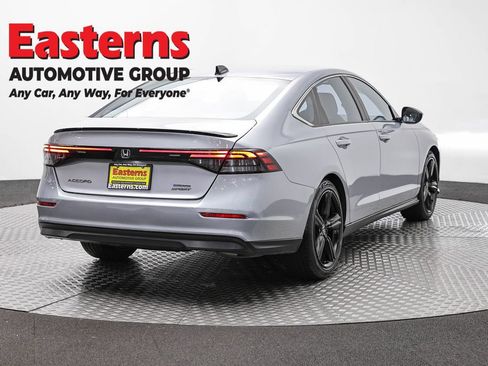 Used 2023 Honda Accord Sport image 5
