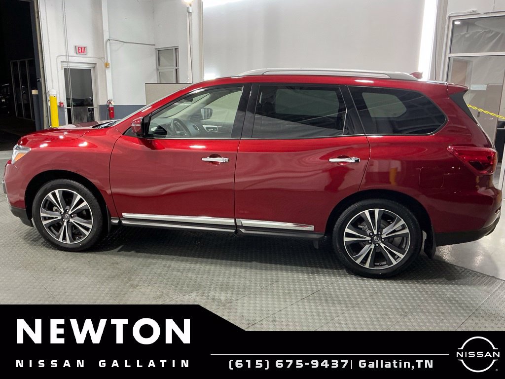 Used 2020 Nissan Pathfinder Platinum AWD/4WD image 3