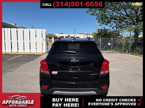 Used 2019 Chevrolet Trax Premier w/ Midnight Edition FWD image 4