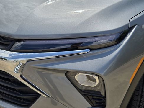 New 2026 Chevrolet TrailBlazer LT w/ LT Cold Weather Package FWD image 11