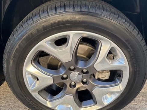 Used 2020 Jeep Compass Limited image 19