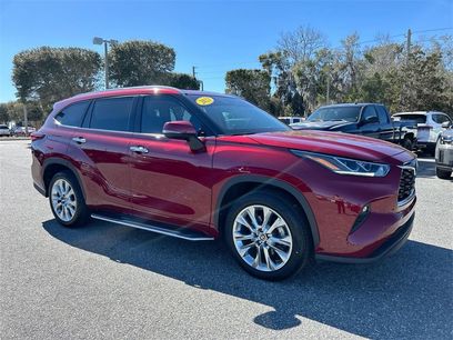 Used 2023 Toyota Highlander Limited