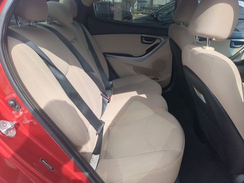 Used 2016 Hyundai Elantra SE image 28