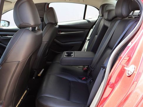 Used 2024 MAZDA MAZDA3 s FWD image 10