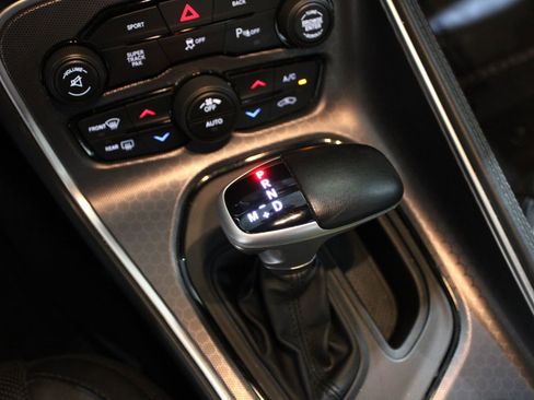 Used 2016 Dodge Challenger SXT Plus image 31