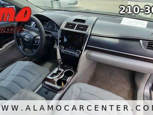 Used 2013 Toyota Camry XLE FWD image 15