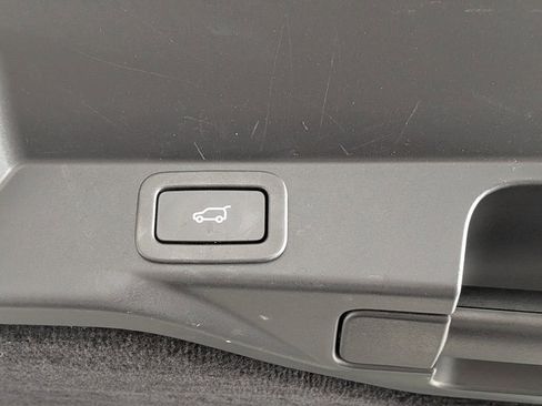 Used 2022 Land Rover Range Rover Sport HSE Dynamic image 14