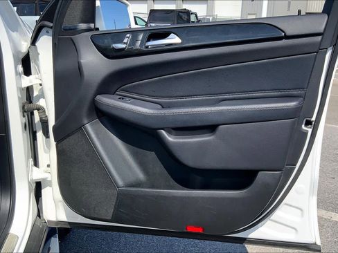 Used 2018 Mercedes-Benz GLE 350 4MATIC image 22