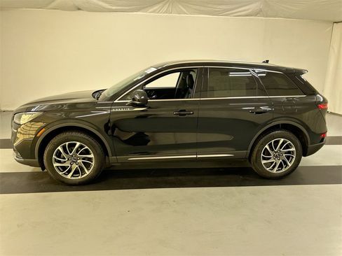 Used 2022 Lincoln Corsair AWD w/ Equipment Group 101A image 6