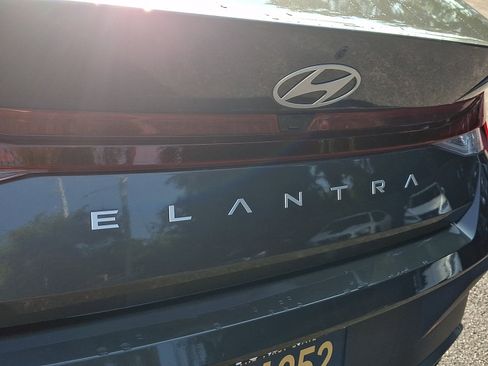 Certified 2024 Hyundai Elantra SEL FWD image 28