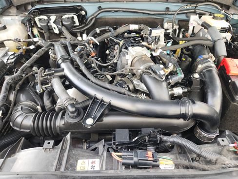 Used 2023 Ford Bronco Wildtrak AWD/4WD image 33