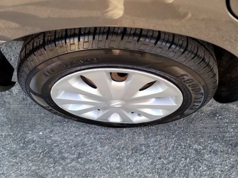Used 2013 Nissan Versa S Plus FWD image 26