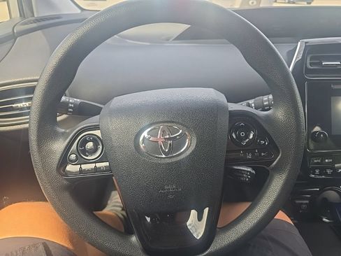 Used 2019 Toyota Prius LE FWD image 14