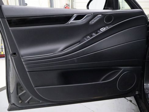 Used 2023 Genesis G80 2.5T image 13