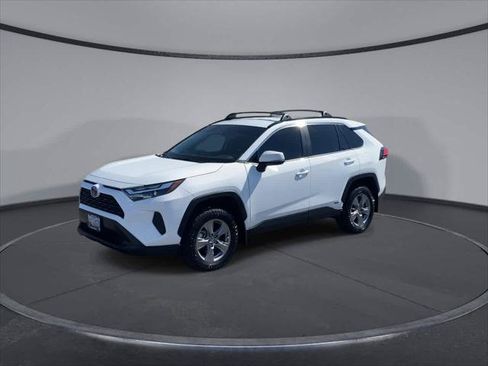 Certified 2024 Toyota RAV4 LE AWD/4WD image 4