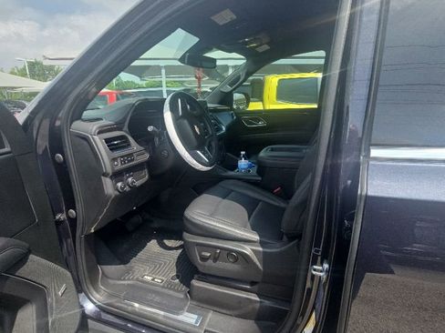 Used 2022 Chevrolet Tahoe LT w/ Luxury Package RWD image 5