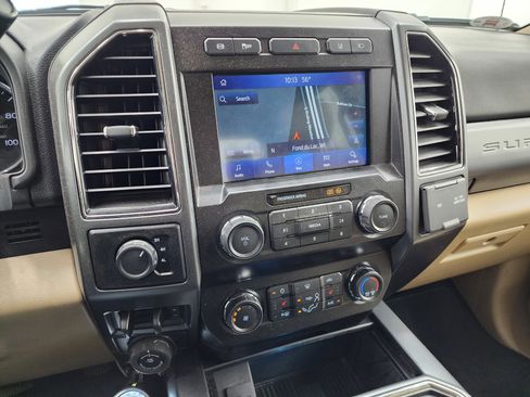 Used 2020 Ford F350 XLT w/ XLT Premium Package image 11