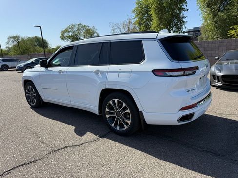 Used 2021 Jeep Grand Cherokee L Overland w/ Advanced Protech Group III AWD/4WD image 7