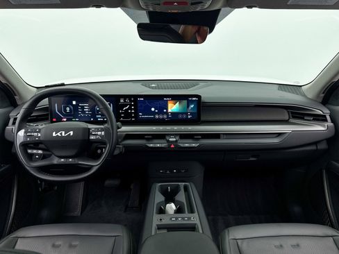 Used 2024 Kia EV9 Wind image 18