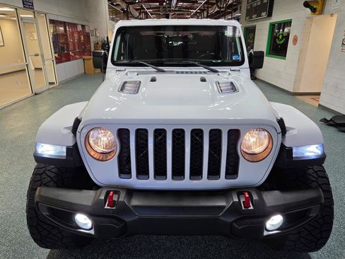 Used 2021 Jeep Gladiator Rubicon AWD/4WD image 3