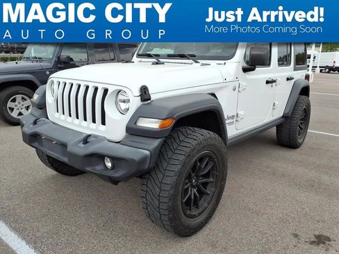 Used 2018 Jeep Wrangler Unlimited Sport S AWD/4WD image 1