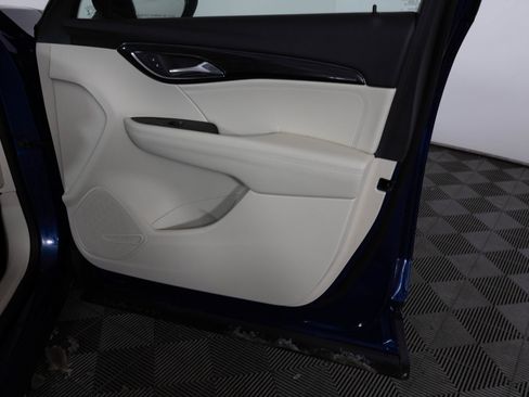 Used 2022 Buick Envision Essence w/ Safety Package image 39