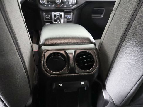 Used 2026 Jeep Wrangler Unlimited Sport AWD/4WD image 31