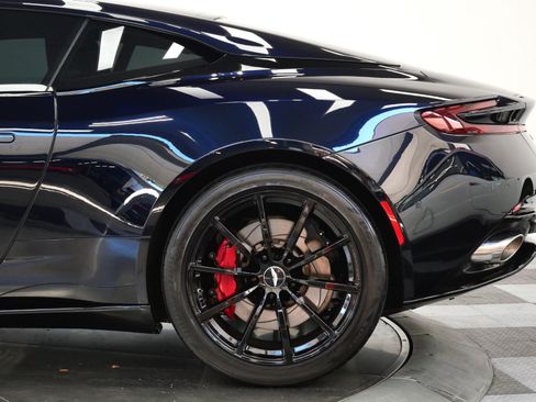 Used 2023 Aston Martin DB11 Coupe RWD image 43