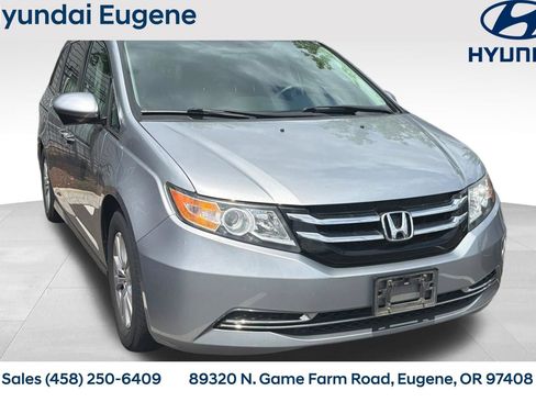 Used 2016 Honda Odyssey SE image 1