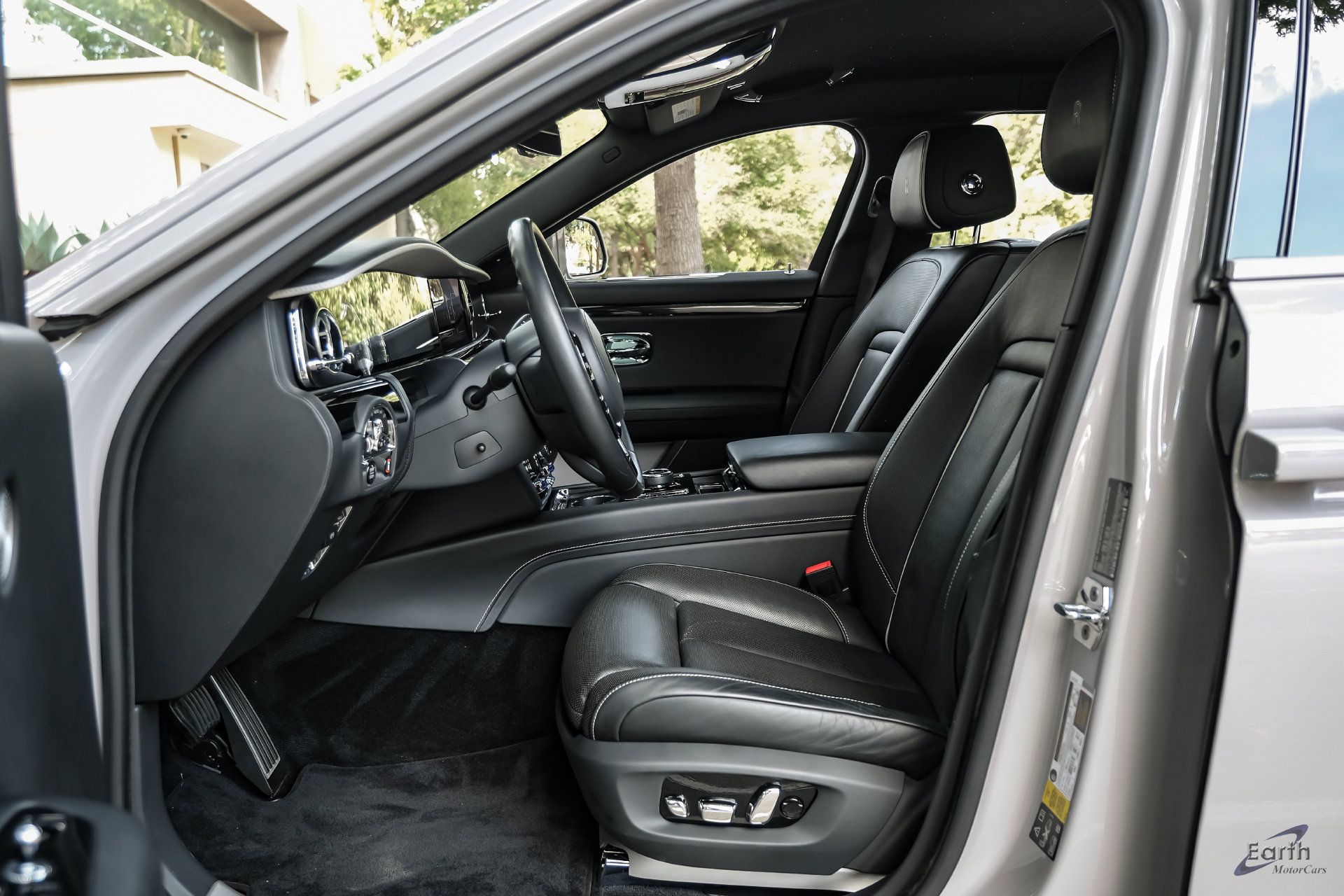 Used 2021 Rolls-Royce Ghost AWD/4WD image 33