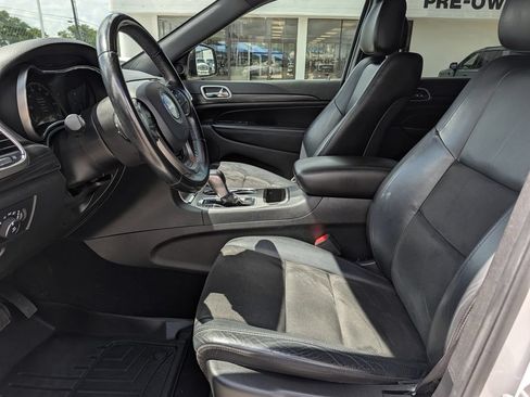 Used 2021 Jeep Grand Cherokee Laredo X RWD image 26