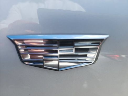 Certified 2021 Cadillac XT6 Premium Luxury FWD image 3