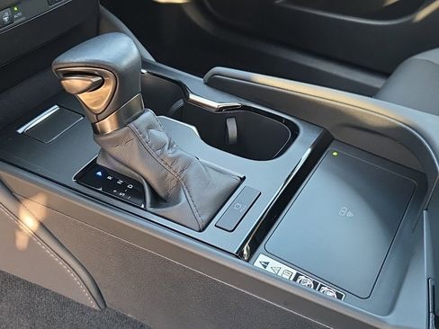 Certified 2024 Lexus ES 350 w/ Premium Package image 13