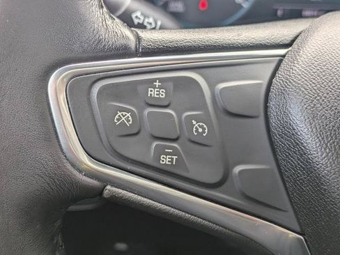 Used 2018 Chevrolet Equinox LT w/ LPO, Floor Liner Package AWD/4WD image 24