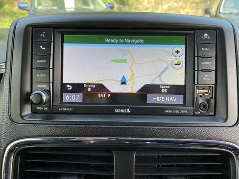 Used 2017 Dodge Grand Caravan GT FWD image 19