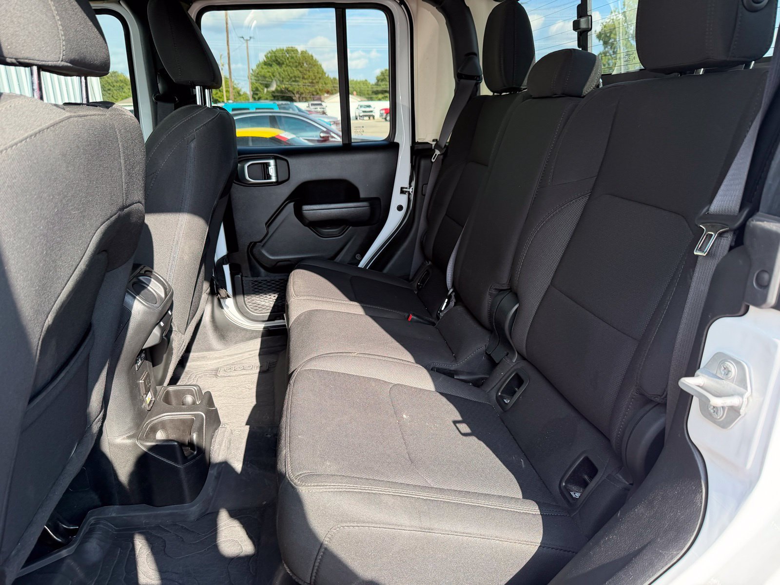 Used 2023 Jeep Gladiator Sport AWD/4WD image 23