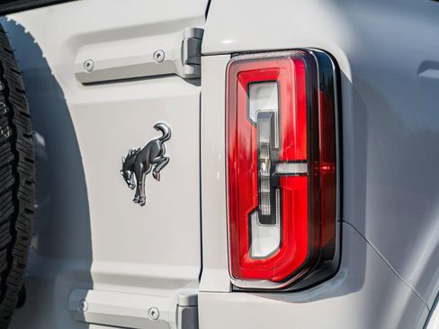 New 2025 Ford Bronco Outer Banks image 11