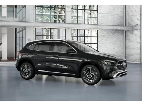 New 2026 Mercedes-Benz GLA 250 4MATIC image 13