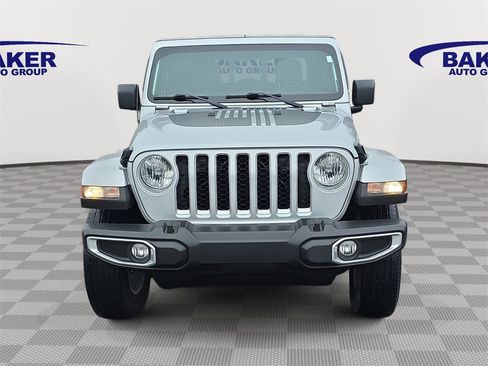 Used 2022 Jeep Gladiator Overland w/ Popular Equipment Package image 8