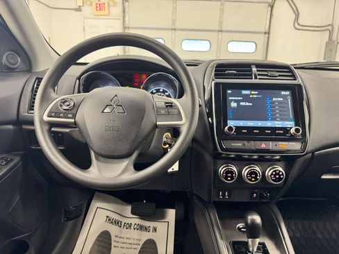 Used 2026 Mitsubishi Outlander Sport AWD image 19
