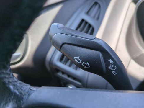 Used 2014 Ford Focus SE w/ SE Sport Package image 28