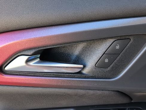 New 2026 Chevrolet Equinox EV RS image 16