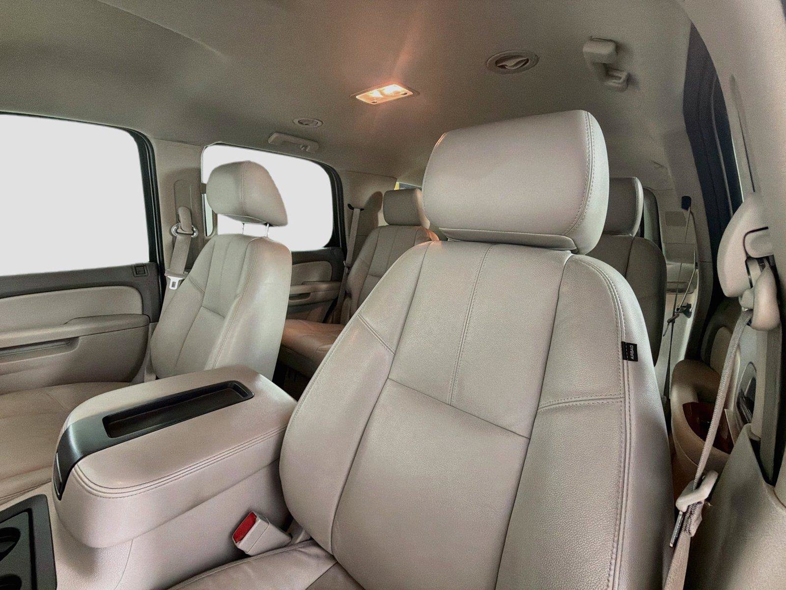 Used 2013 Chevrolet Tahoe LT w/ Texas Edition RWD image 20